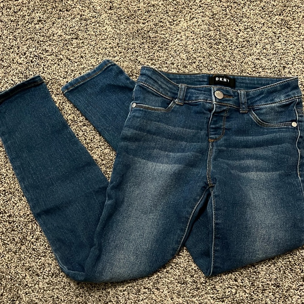 Kids DKNY size 8 skinny jeans